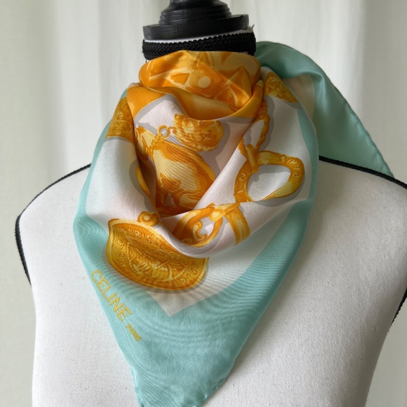 SOLD! CELINE Silk Bandana Scarf β Gold Medallion Chain Print 26β Square β Italy - Picture 11 of 13